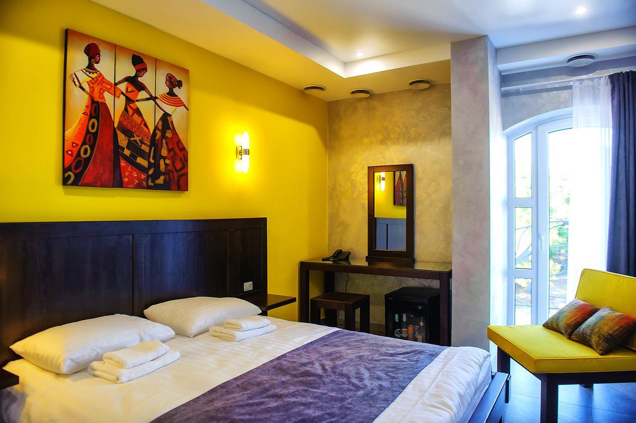 Gaudi Stylish Hotel Odesa Exterior foto